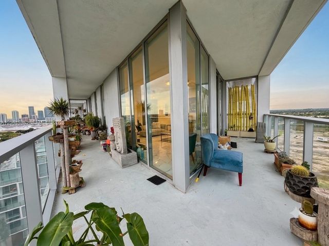 2000 Metropica Way 1003, Sunrise, FL 33323