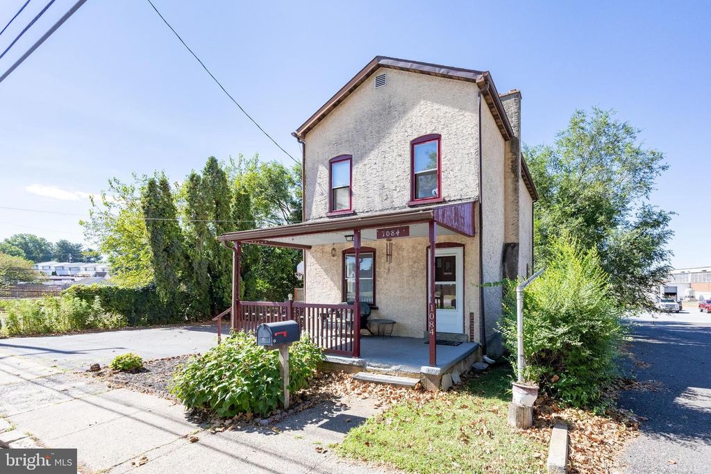 1084 CENTER AVE, Pottstown, PA 19464