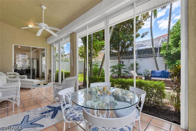 2124 Paget CIR 1, Naples, FL 34112