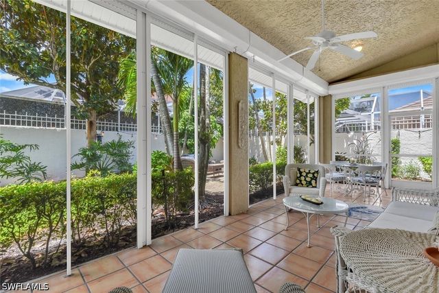 2124 Paget CIR 1, Naples, FL 34112