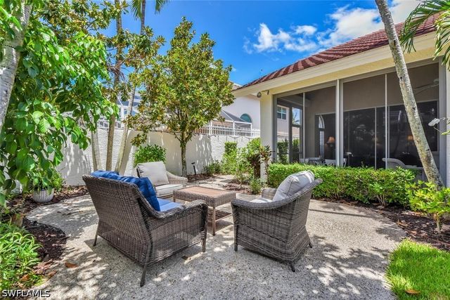 2124 Paget CIR 1, Naples, FL 34112