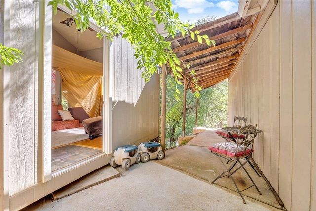 18475 E Hershey Rd, Tuolumne, CA 95379