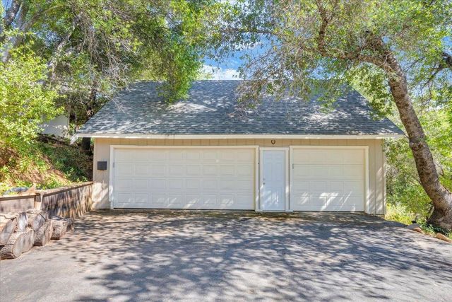 18475 E Hershey Rd, Tuolumne, CA 95379