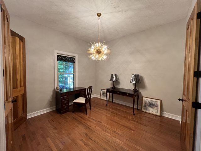 550 Laurel Crown Rd, Manchester, TN 37355