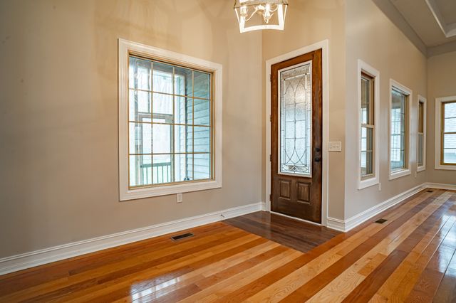 550 Laurel Crown Rd, Manchester, TN 37355