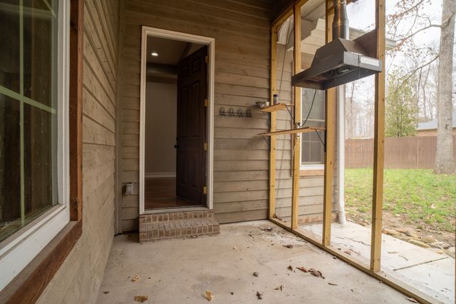 550 Laurel Crown Rd, Manchester, TN 37355