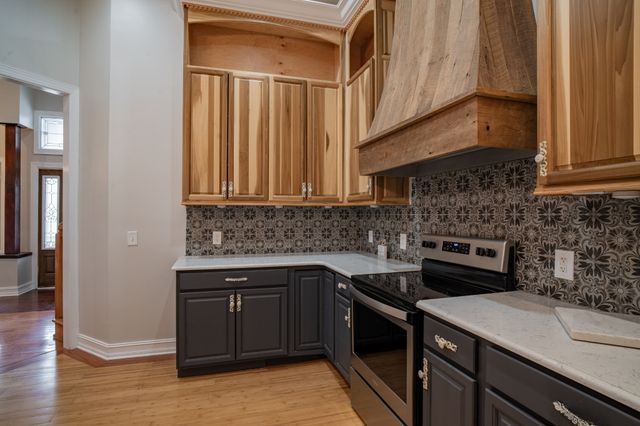 550 Laurel Crown Rd, Manchester, TN 37355