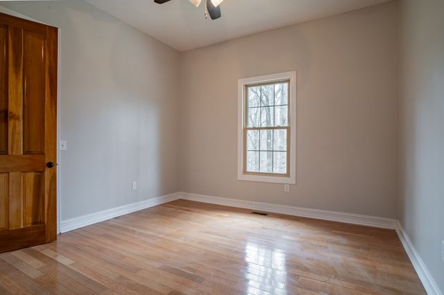550 Laurel Crown Rd, Manchester, TN 37355