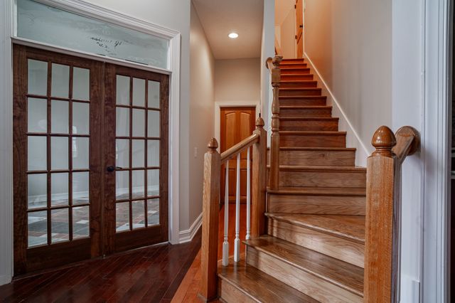 550 Laurel Crown Rd, Manchester, TN 37355