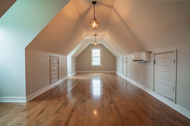 550 Laurel Crown Rd, Manchester, TN 37355