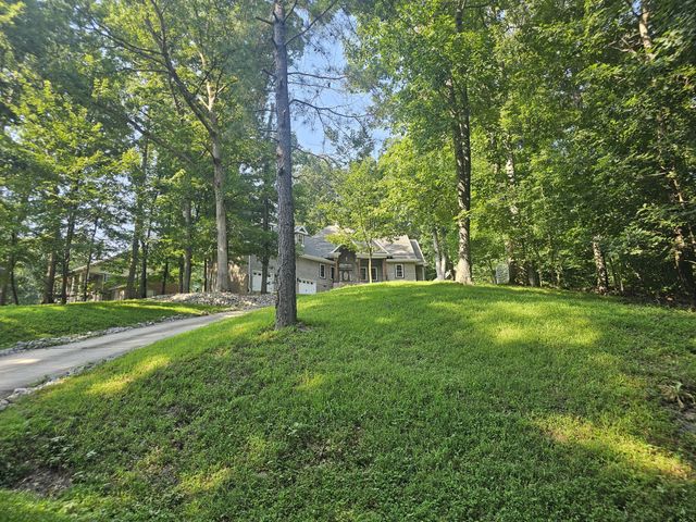 550 Laurel Crown Rd, Manchester, TN 37355