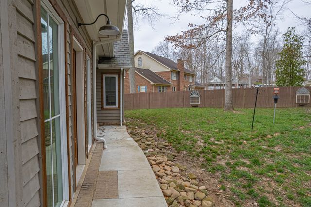 550 Laurel Crown Rd, Manchester, TN 37355