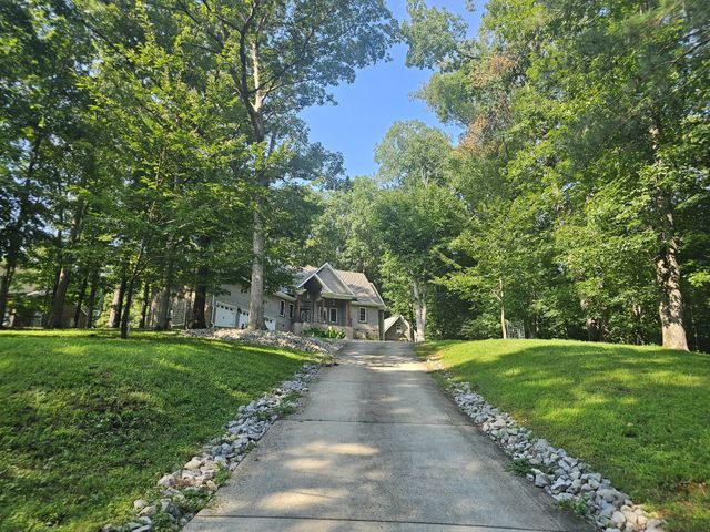 550 Laurel Crown Rd, Manchester, TN 37355