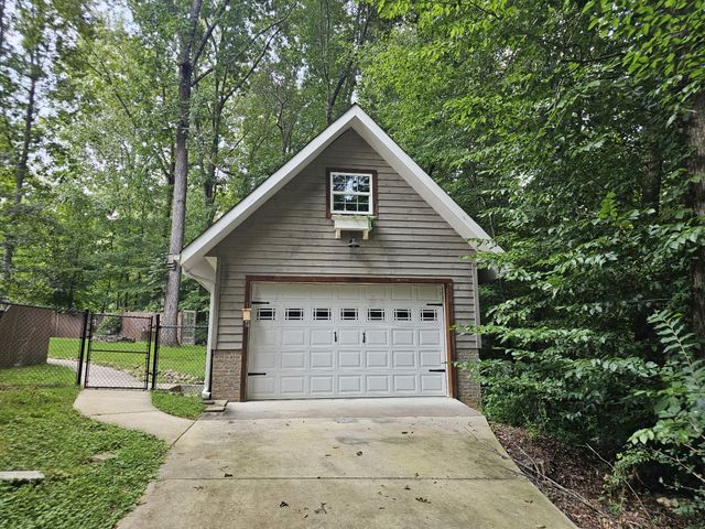 550 Laurel Crown Rd, Manchester, TN 37355