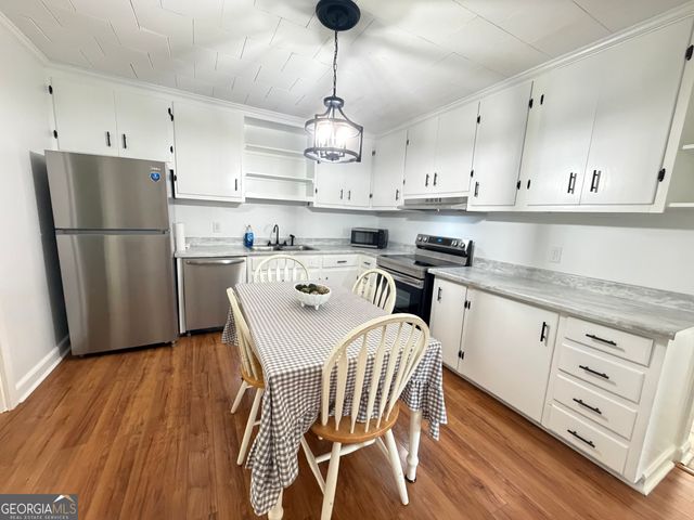 2004 32nd Street, Valley, AL 36854
