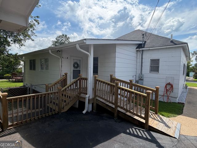 2004 32nd Street, Valley, AL 36854