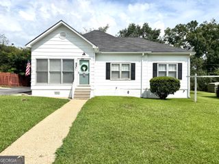 2004 32nd Street, Valley, AL 36854