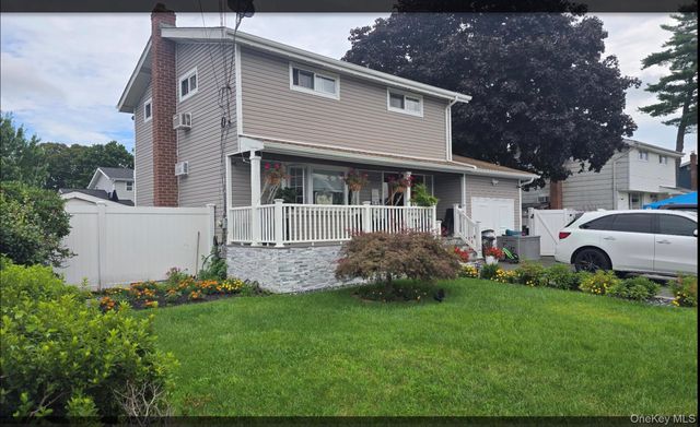 353 Barleau Street, Brentwood, NY 11717