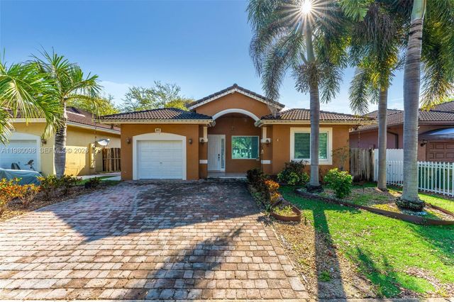 997 NE 16th Ave, Homestead, FL 33033