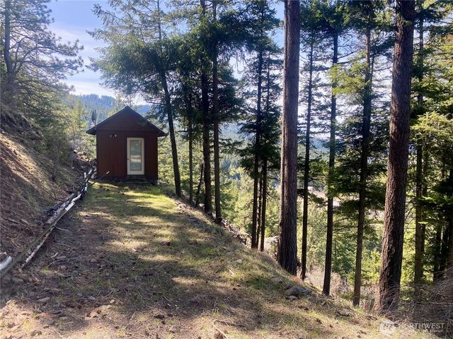 393 Tom & Nita Road, Cle Elum, WA 98922