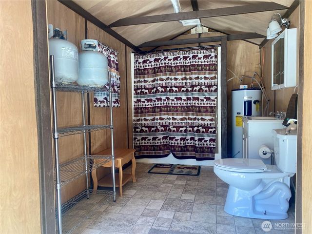 393 Tom & Nita Road, Cle Elum, WA 98922