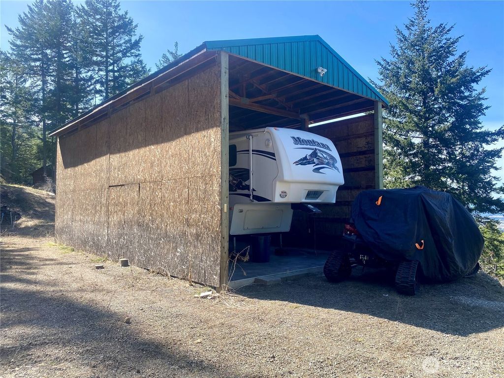 393 Tom & Nita Road, Cle Elum, WA 98922