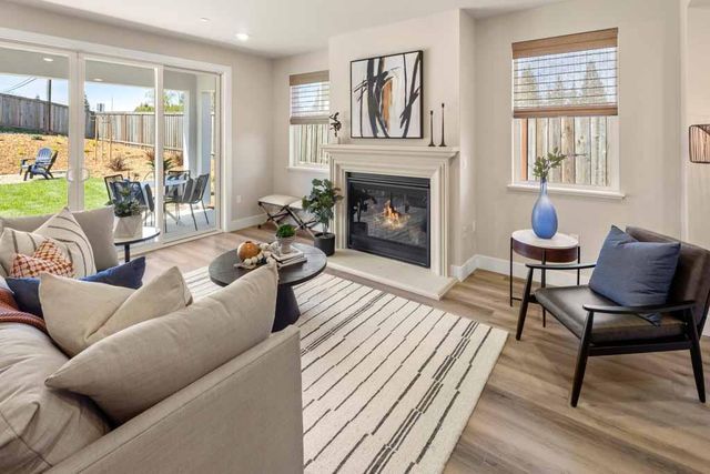 2375 Briar Meadow Cir, Auburn, CA 95603