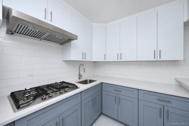 42-26 81st Street 7I, Elmhurst, NY 11373