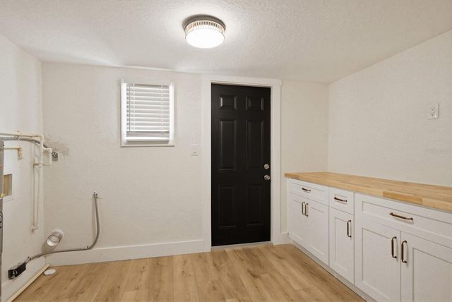 4438 W WYOMING AVENUE, Tampa, FL 33616