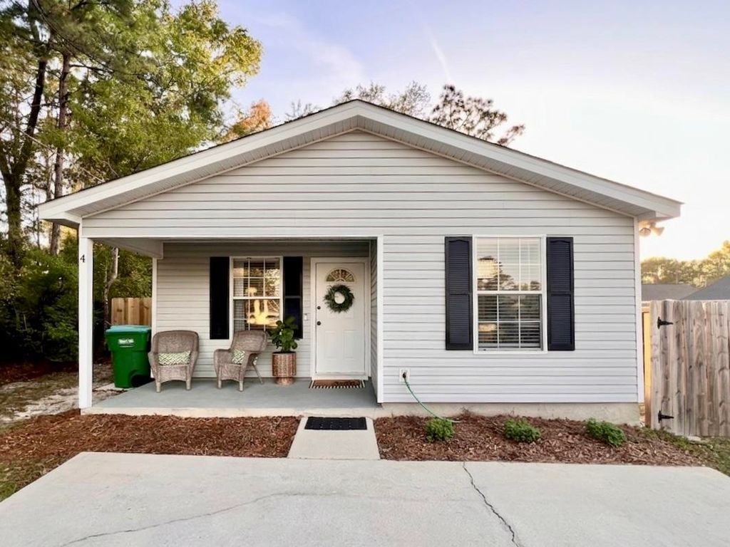 Image 1 of property listing at 4 Ted Lott Lane, Crawfordville, FL 32327
