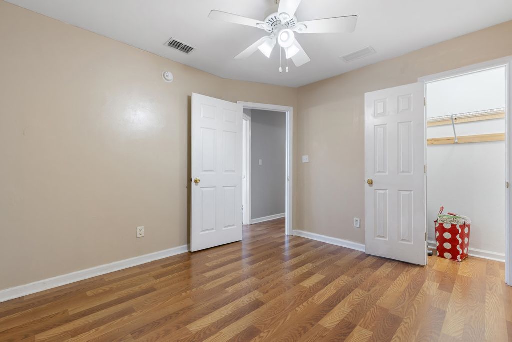 Image 22 of property listing at 4 Ted Lott Lane, Crawfordville, FL 32327