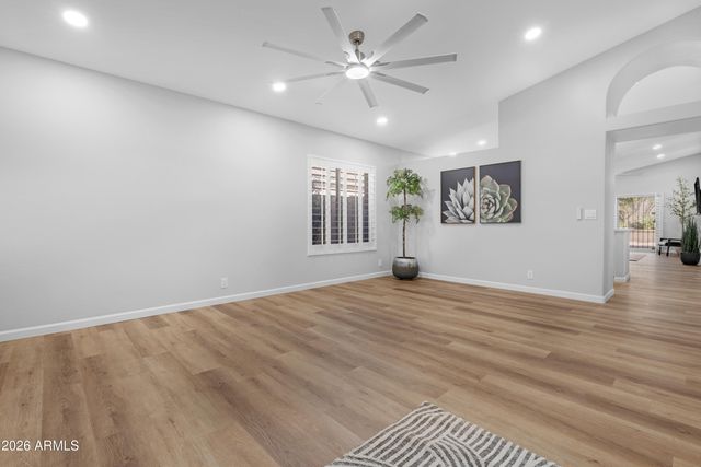 5223 W PONTIAC Drive, Glendale, AZ 85308