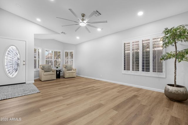 5223 W PONTIAC Drive, Glendale, AZ 85308