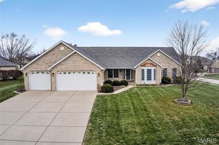1728 Clover Ridge, Columbia, IL 62236
