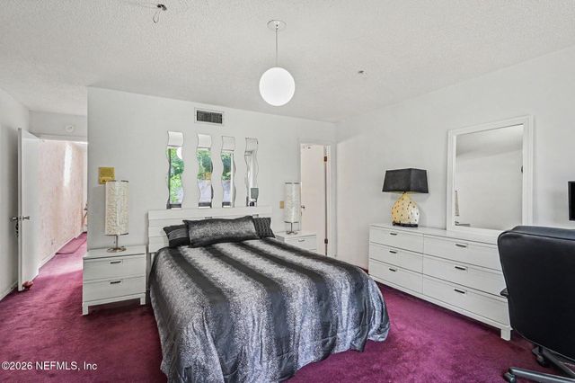 633 S DELAWARE Avenue, Deland, FL 32720