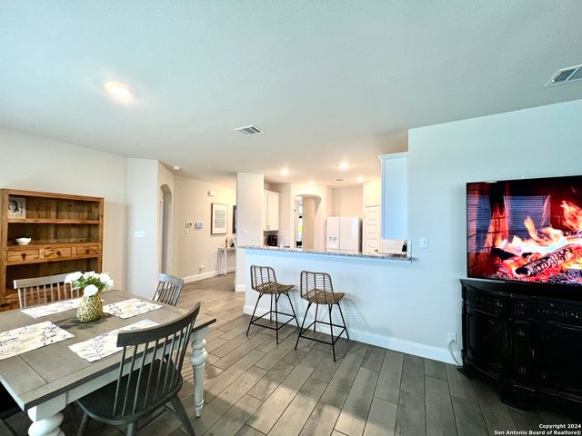 786 RUSHING BANKS, Cibolo, TX 78108