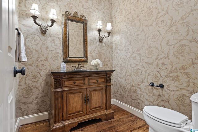 2321 OVERLOOK CREST, Vestavia Hills, AL 35226