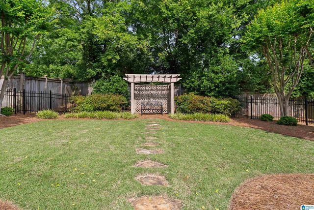 2321 OVERLOOK CREST, Vestavia Hills, AL 35226