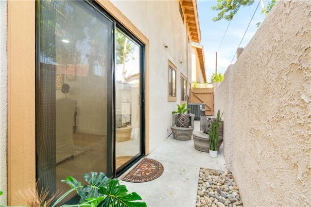 1425 E 23rd, Signal Hill, CA 90755