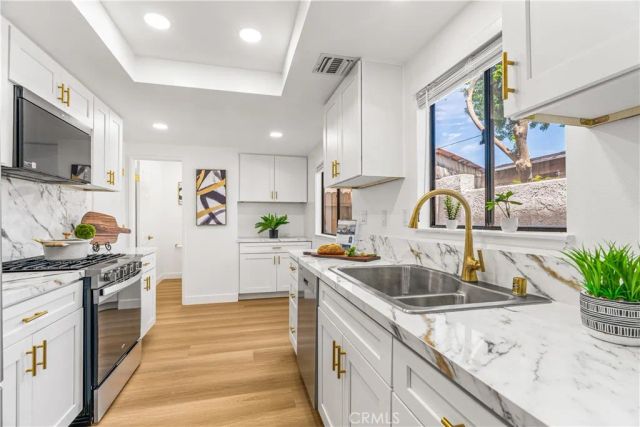 1425 E 23rd, Signal Hill, CA 90755