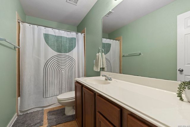 8702 JURA FRST, Helotes, TX 78023