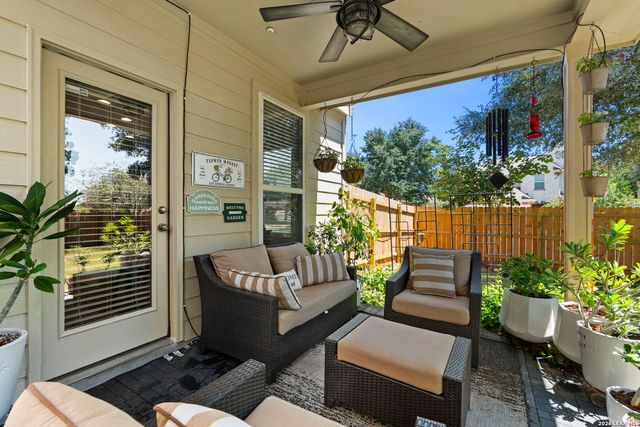 8702 JURA FRST, Helotes, TX 78023