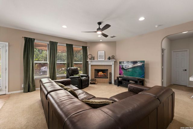 8702 JURA FRST, Helotes, TX 78023