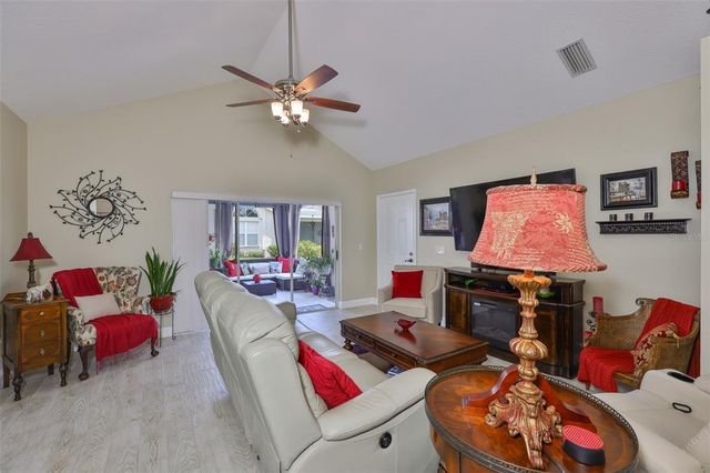 815 SILVERTHORN LANE 0, Sun City Center, FL 33573