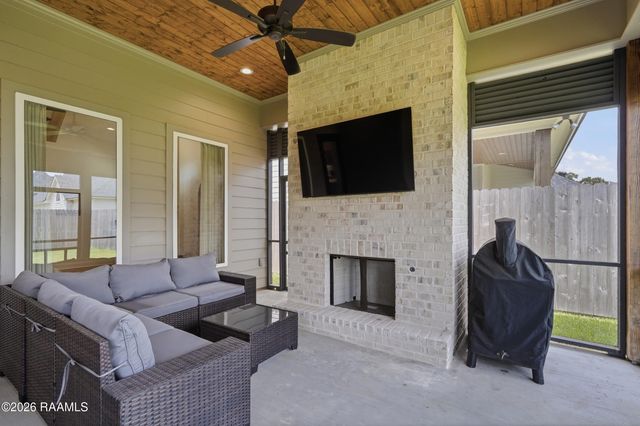 210 Amsterdam Avenue, Youngsville, LA 70592