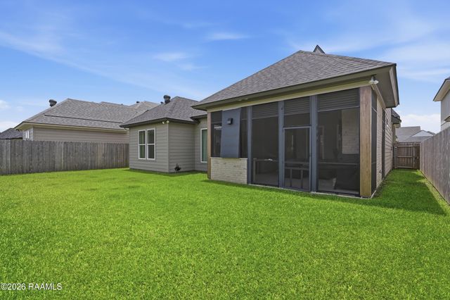 210 Amsterdam Avenue, Youngsville, LA 70592