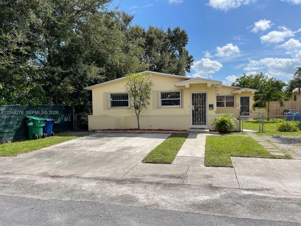 2428 NW 82nd Street 2428, Miami, FL 33147