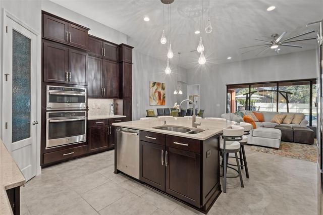 823 FLORESTA STREET, Brandon, FL 33511