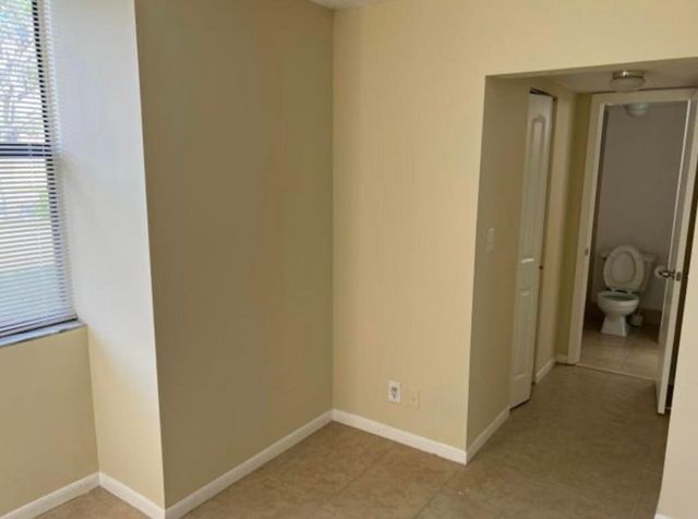 1256 S Military Trail 911, Deerfield Beach, FL 33442