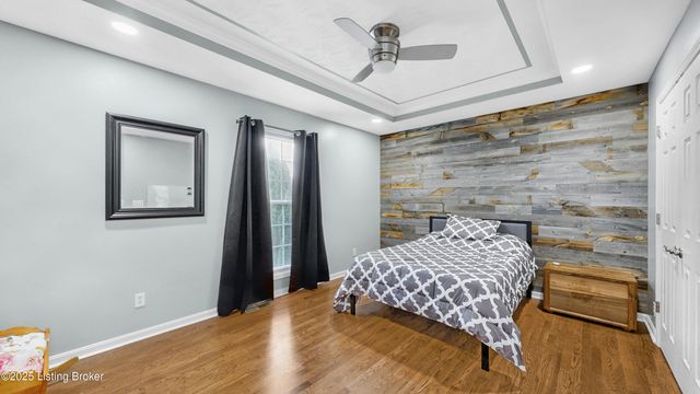 234 Cedar Place Dr, Shepherdsville, KY 40165
